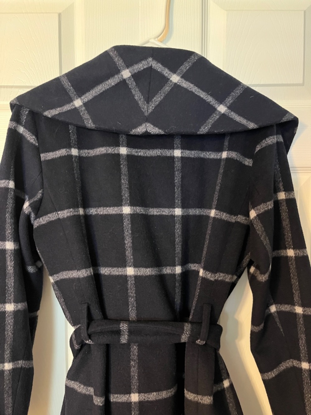 Ann Taylor Black Windowpane Plaid Wrap Trench Coat with Belt navy and white M - Picture 5 of 8